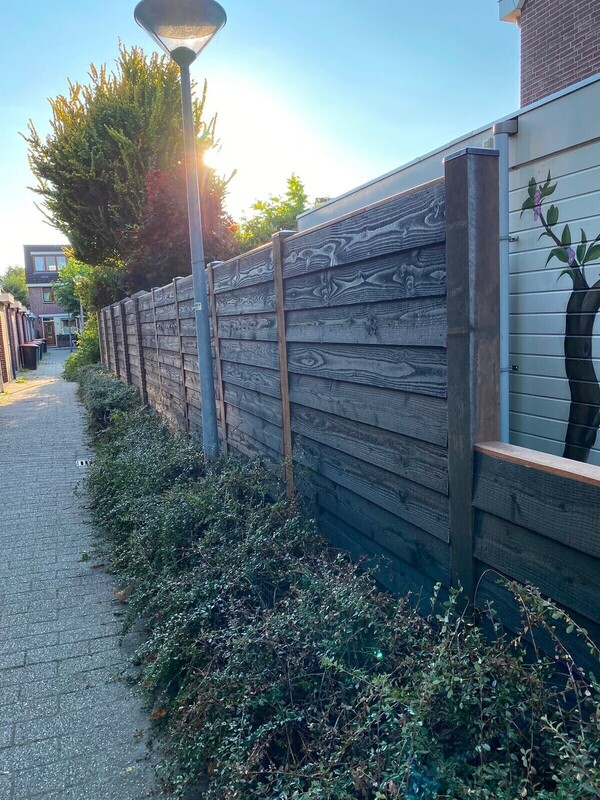 Schutting met zweeds rabat planken
